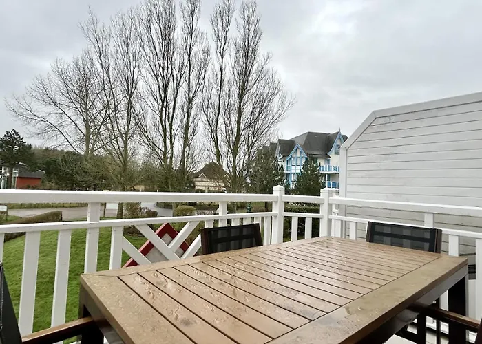 Argousiers 113 Aparthotel *